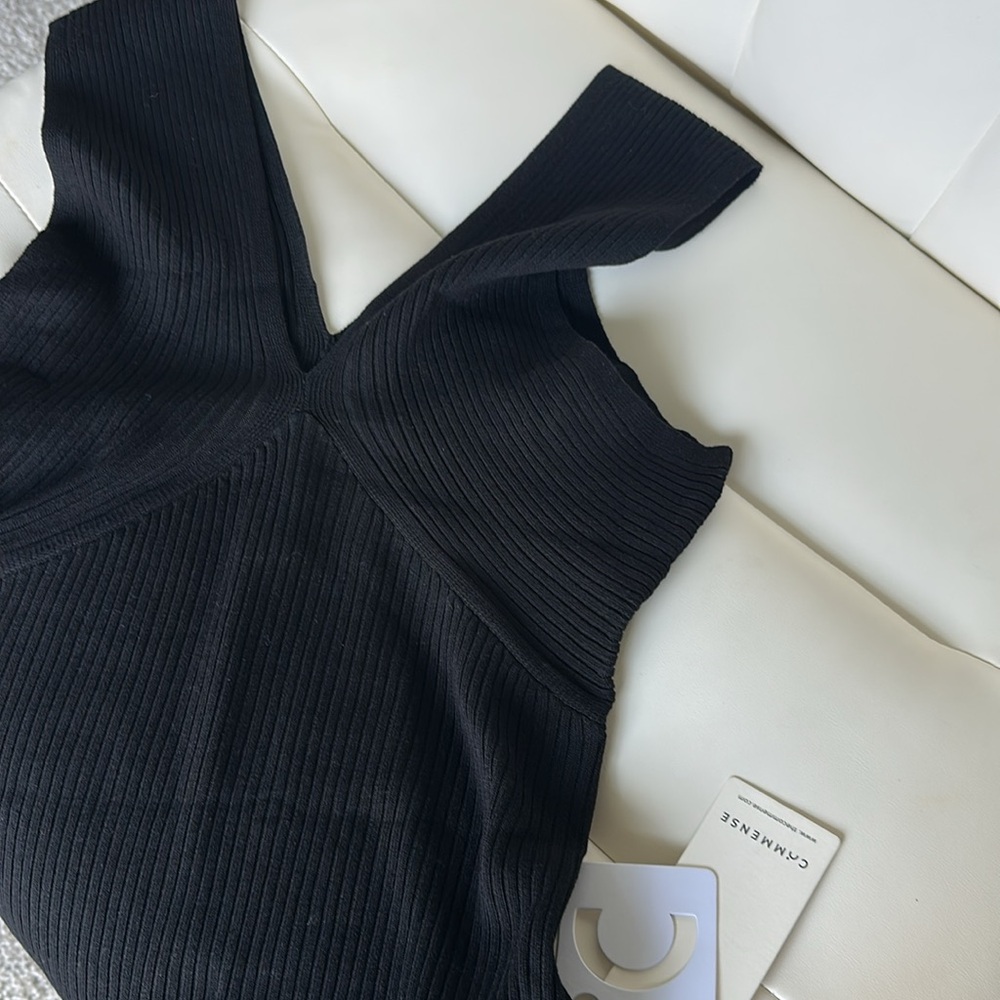 NWT Commense Black Fitted Light Knit Cross Cut Tank in Size L